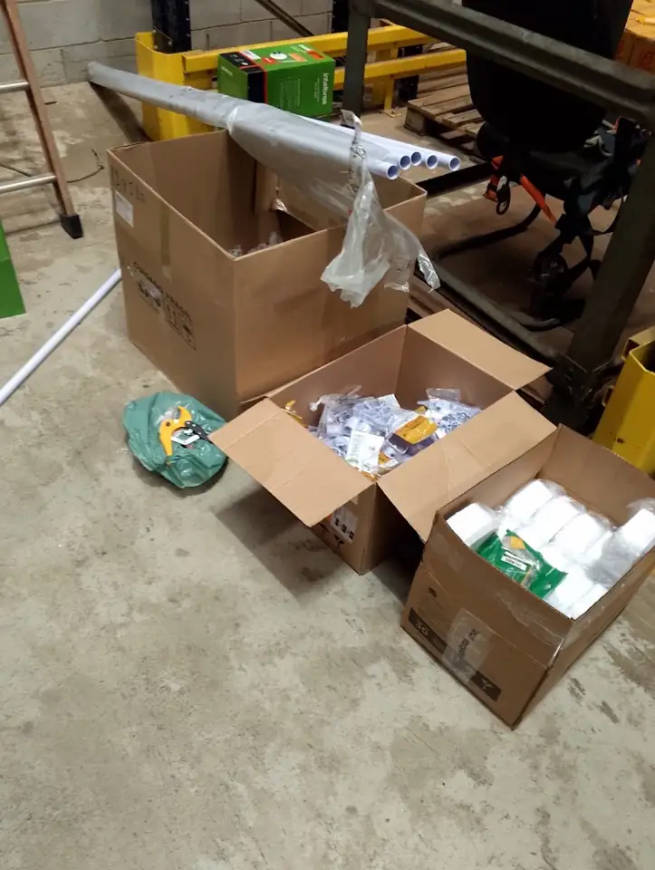 Caixas de equipamentos de segurança separados para instalação